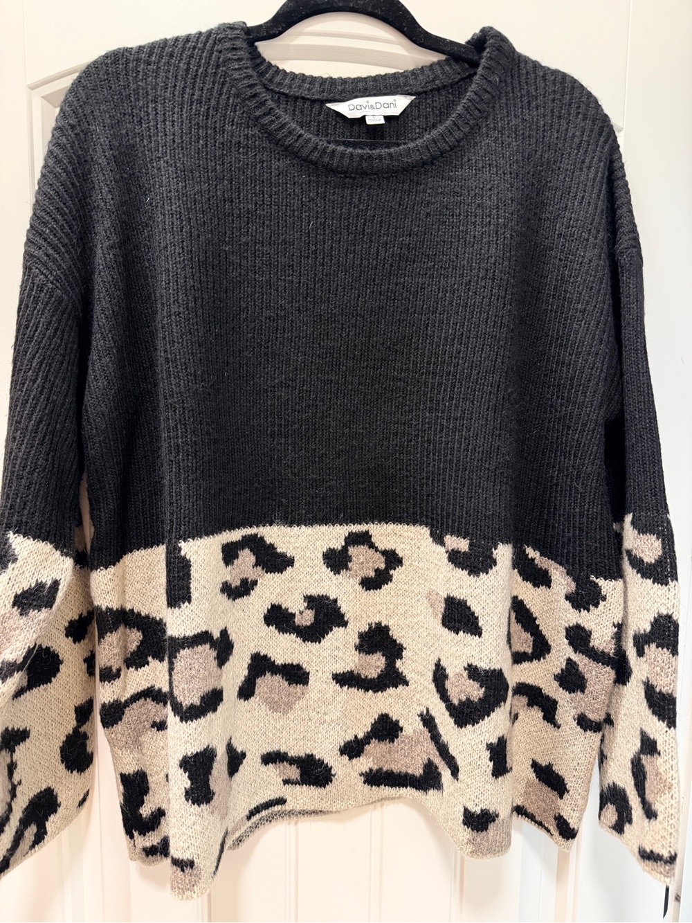 DAVI & DANI Black and Cream Leopard Block Crewneck Sweater